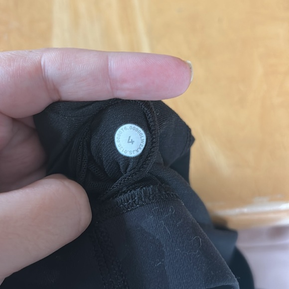 Lululemon Energy Bra - Picture 8 of 8